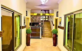 Doves Inn Hotel Kalma Chowk